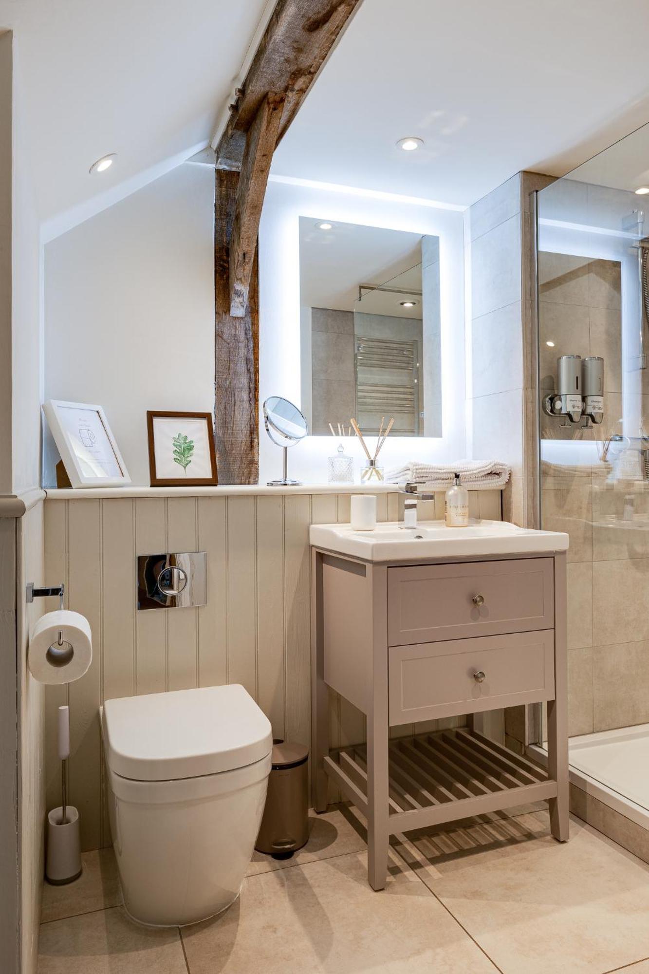 Oak Tree Hideaway Holiday home