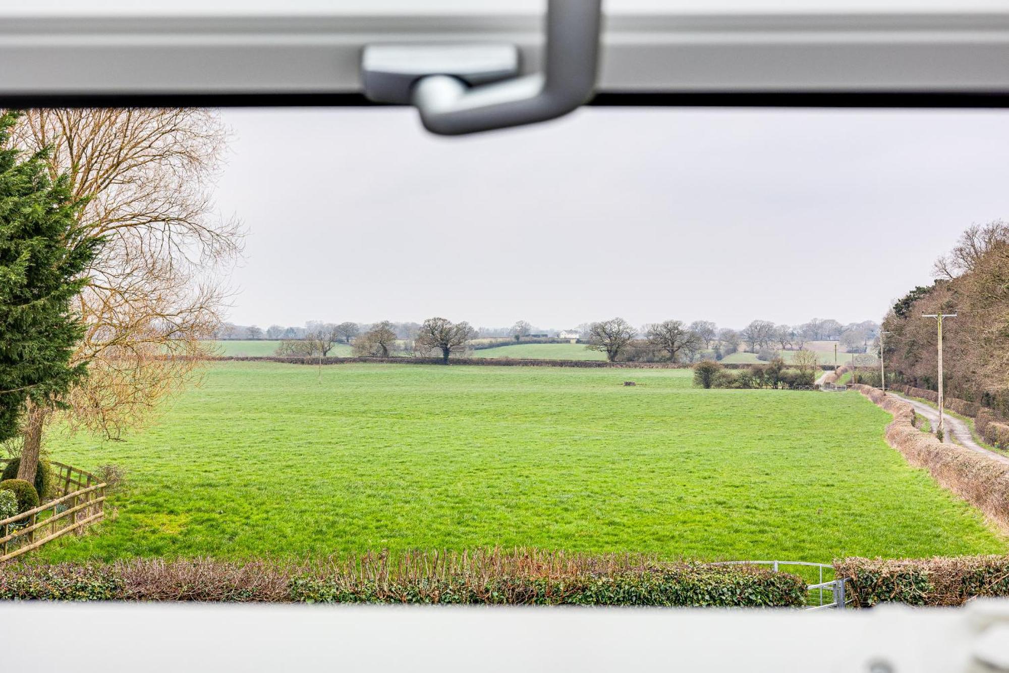 Oak Tree Hideaway Holiday home *