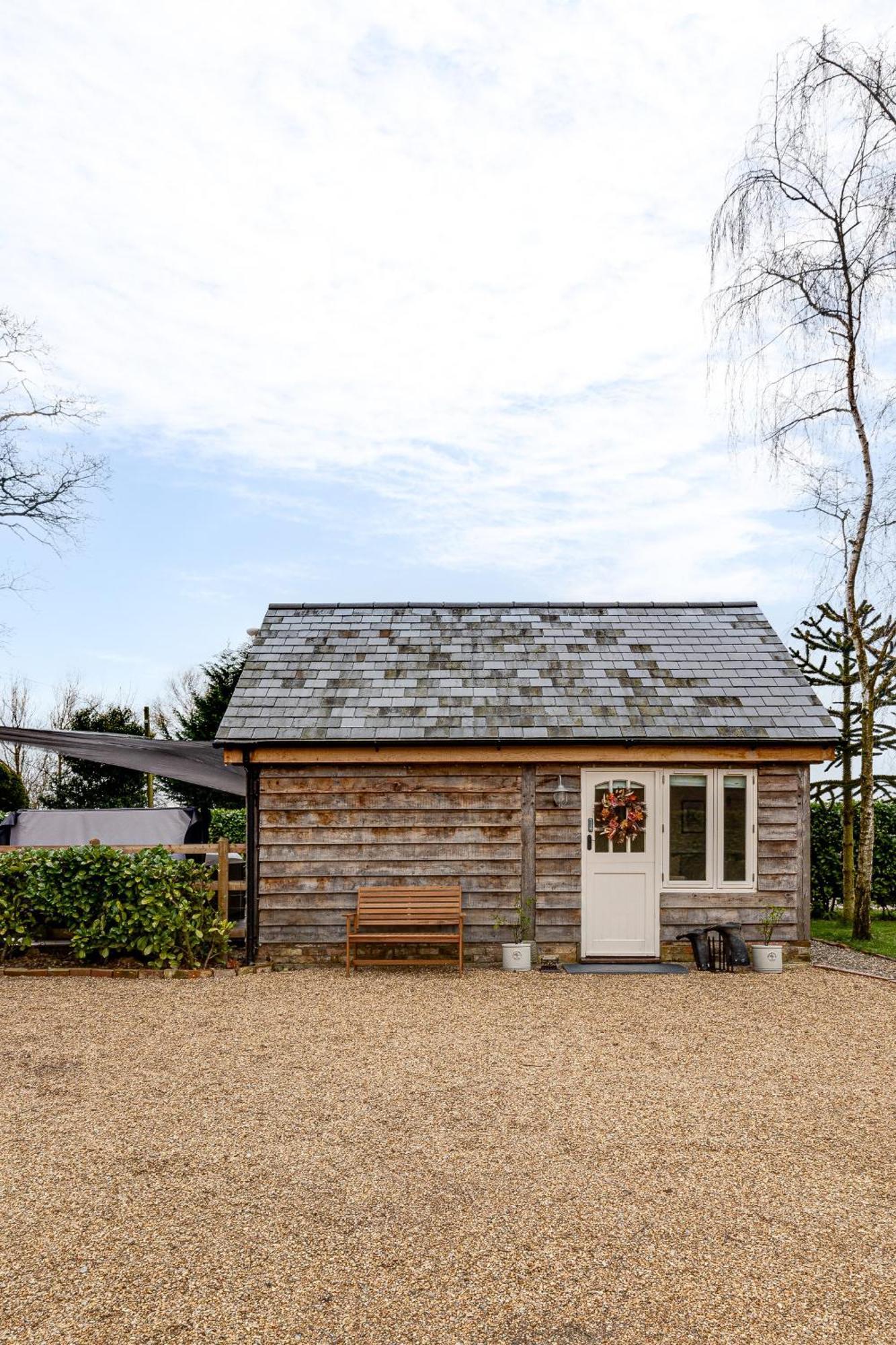 Oak Tree Hideaway * Whitchurch (Shropshire)